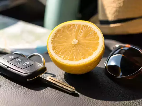 Citroengeur tegen wagenziekte: wanneer helpt het en hoe pak je het goed aan?