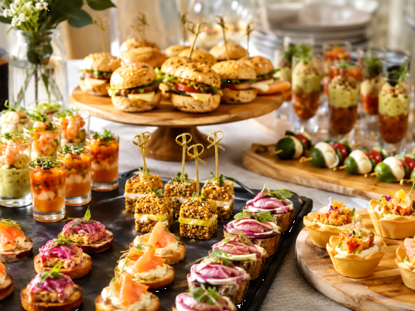 Zelfgemaakt buffet: 28 mini-recepten voor een aperitief dat een traiteur waardig is