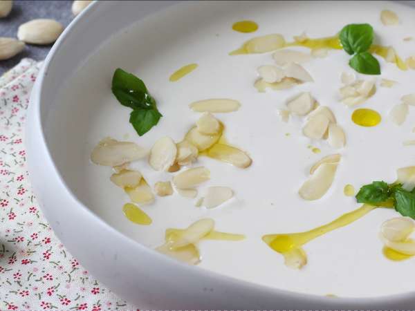 Hoe maak je je ajoblanco nog lekkerder: eenvoudige tips om hem zacht, romig en goed in balans te krijgen