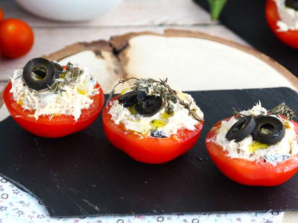 Tonijn, taboulé, geitenkaas: 7 ideeën om tomaten te vullen zonder ze te koken!