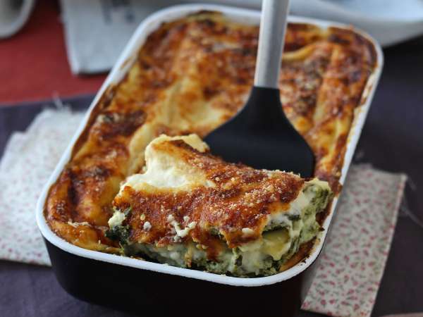 Restjes smaken morgen nog lekkerder: zo kun je ze veilig opwarmen