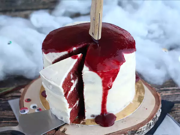Red Velvet-taart voor Halloween: de spectaculaire taart die meteen indruk maakt