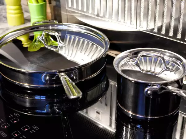 Wordt je kookplaat rondom de pan warm? Door dit detail verspil je mogelijk energie