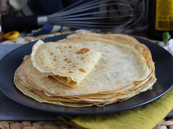 Het meel dat je absoluut moet gebruiken voor geslaagde pannenkoeken