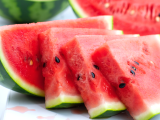 Artikelen: 5 frisse, verbazingwekkende ideeën zonder te koken met het meest hydraterende fruit van de zomer