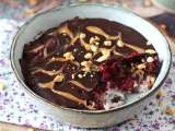 Artikelen: Overnight oats met rood fruit en chocolade: het gezonde ontbijt dat je 's ochtends als eerste nodig hebt