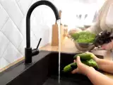 Artikelen: Je kookt elke dag met kalkaanslag en je hebt geen idee wat er met je eten gebeurt!