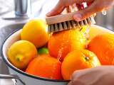 Artikelen: Rasp je de schil van citrusvruchten zonder ze te wassen? Dit is waarom je het verkeerd doet (zelfs als ze biologisch zijn)