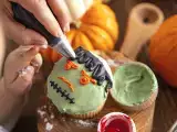Artikelen: Vier kleurfouten in voedsel die verklaren waarom je halloween toetjes niet worden zoals je had gehoopt.