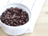 Artikelen: In het voordeel van zelfgemaakte chocoladechips: hoe ze te maken en zeven recepten om er het beste van te maken