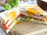 Artikelen: Waarom de clubsandwich zo heet en niet om wat jij denkt dat het is.