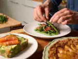 Artikelen: Dagmenu, 6 mei: een frisse salade, een groenterrine en een heerlijke taart