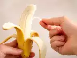 Artikelen: Wat zijn die draadjes op de banaan en waarom verschijnen ze steeds?