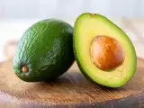 Artikelen: Bespaar op je boodschappenmandje: dit goedkopere voedsel vervangt avocado zonder voedingsstoffen op te offeren