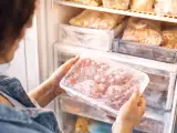 Artikelen: Vergeten te ontdooien? Met deze eenvoudige truc is het in een paar minuten opgelost en wordt elke maaltijd gered