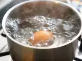 Artikelen: Wat is de juiste manier om een ei te koken: in koud water, in kokend water of in een hete pan?