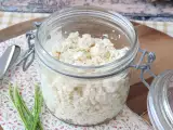 Artikelen: Hoe maak je zelf cottage cheese? Het supergoedkope recept met slechts 2 ingrediënten!