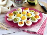 Artikelen: Gevulde eieren, mimosa-eieren en deviled eggs: zijn ze hetzelfde of hebben we ons hele leven al recepten door elkaar gehaald?
