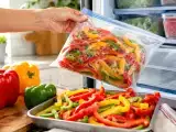Artikelen: Hoe je in de zomer paprika’s invriest om ze de hele winter te kunnen gebruiken: de stap die voorkomt dat ze bederven