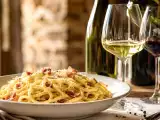 Artikelen: Hoe kies je de perfecte wijn bij carbonara: praktische tips en combinaties van sommeliers