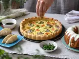 Artikelen: Dagmenu 10 oktober: knapperige kipgyoza, herfstquiche en wortelcake met cheesecake
