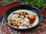 Recept Turkse eieren op yoghurtbasis met kruidige olie - çilbir