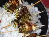 Recept Courgettekebabs met een heerlijke, pittige aziatische saus