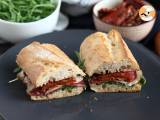 Recept Sandwich met gerookte eendenborst, zongedroogde tomaten, rucola en balsamicoazijn