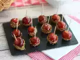 Recept Gekarameliseerde kerstomaatjes met sesamzaad of liefdestomaatjes