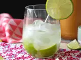 Recept Citroen caipirinha: het gemakkelijk te maken braziliaanse drankje zonder cocktailshaker