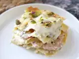 Recept Zalmlasagne met burrata en romige, knapperige pistachenoten