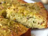 Recept Ultra-vochtige pistache-, limoen- en courgettecake
