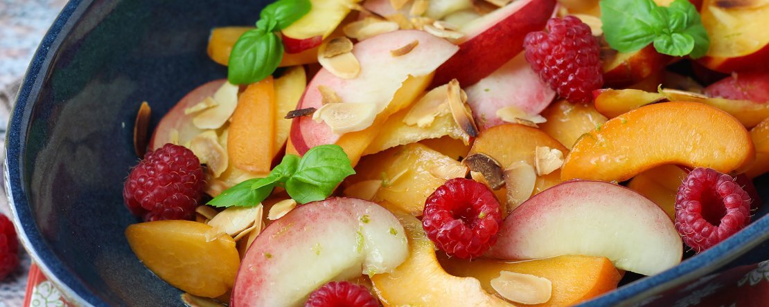 Fruitsalade: perzik, abrikoos, framboos en meer!
