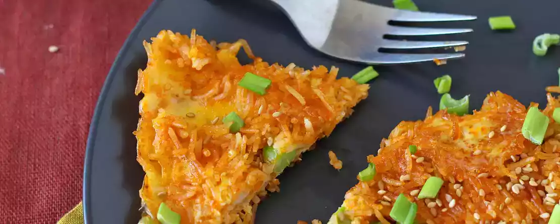 Omelet met krokante rijst en sojabonen, een pittige maaltijd die snel klaar is en geen afval oplevert!