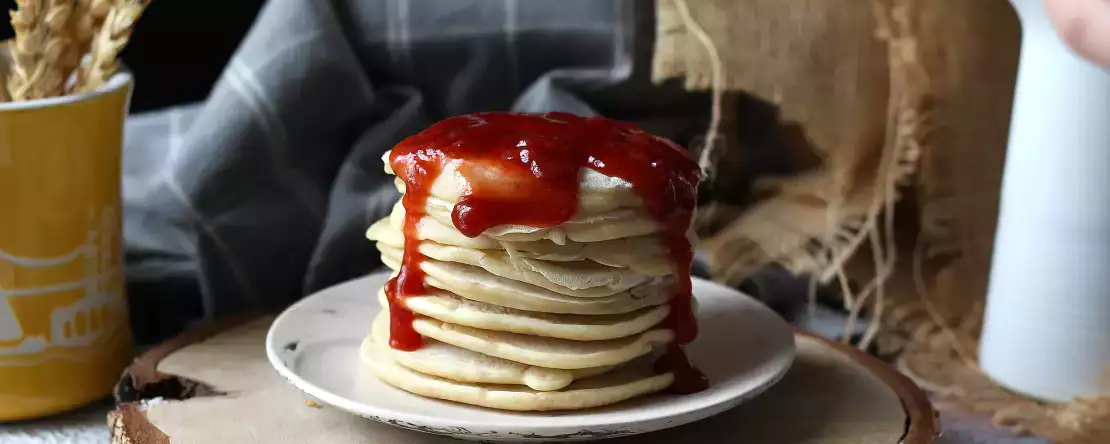 Zachte vegan pannenkoeken met vlaasei: makkelijk en eivrij recept