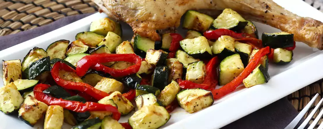 Kip met paprika en courgette in de friteuse: klaar in 20 minuten!