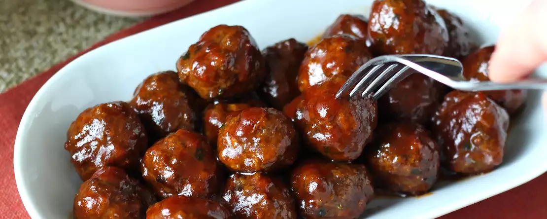 Gehaktballetjes in air fryer met zoetzure barbecuesaus: makkelijk en lekker recept