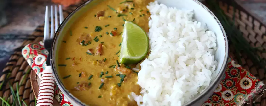 Curry van koraallinzen met kokosmelk: een eenvoudig en romig recept