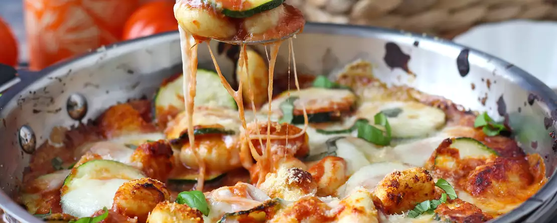 Snel recept voor een gratin van gnocchi met courgette en mozzarella