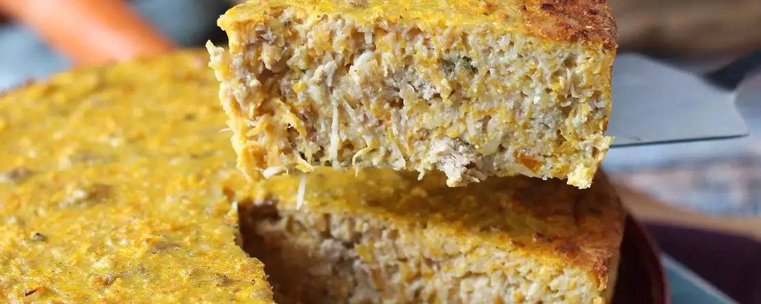Quiche zonder deeg met tonijn, wortelen en cottage cheese: eenvoudig en eiwitrijk