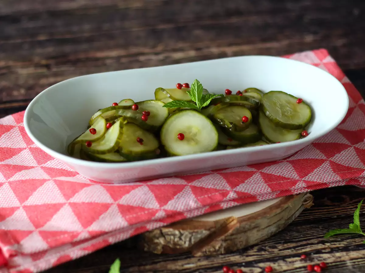 Recept Zoetzure komkommers: een snel en lekker bijgerecht voor de zomer!
