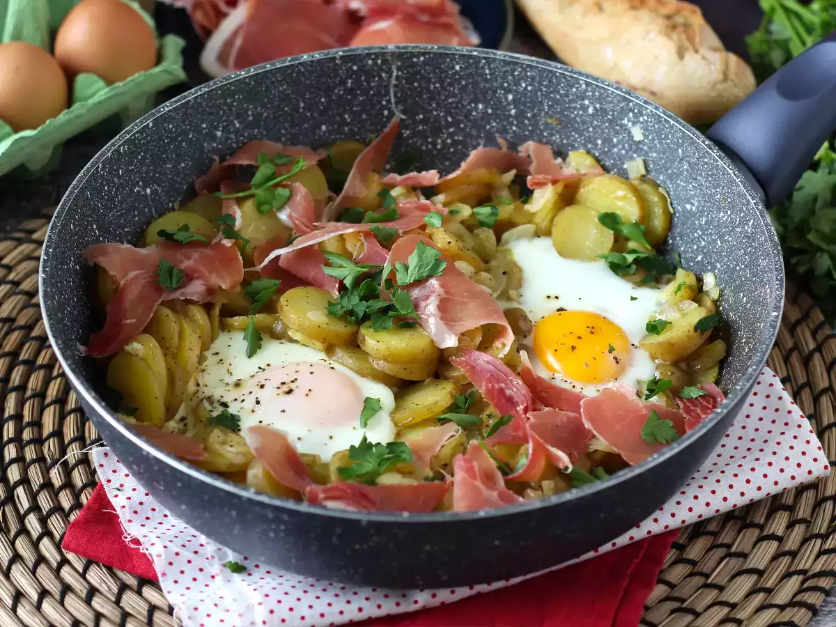 Recept Huevos rotos, het supermakkelijke spaanse recept op basis van aardappelen en eieren