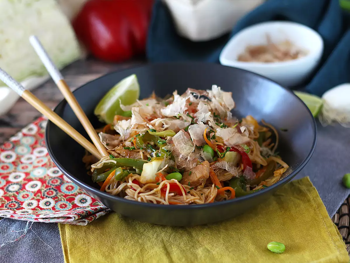 Recept Yakisoba, roergebakken noedels met groenten