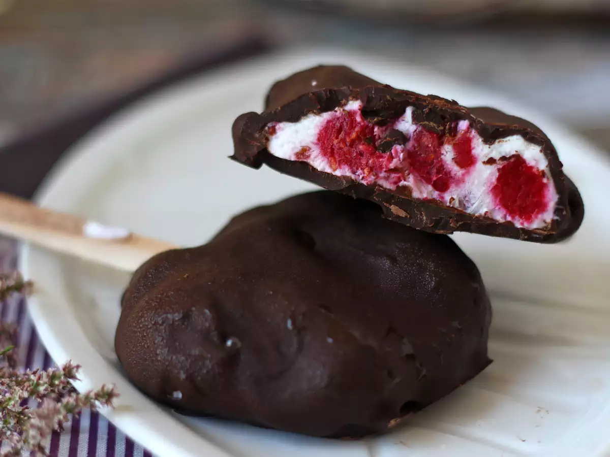 Recept Skyr, framboos en chocolade-ijs. de gezonde snack voor zonnige dagen!