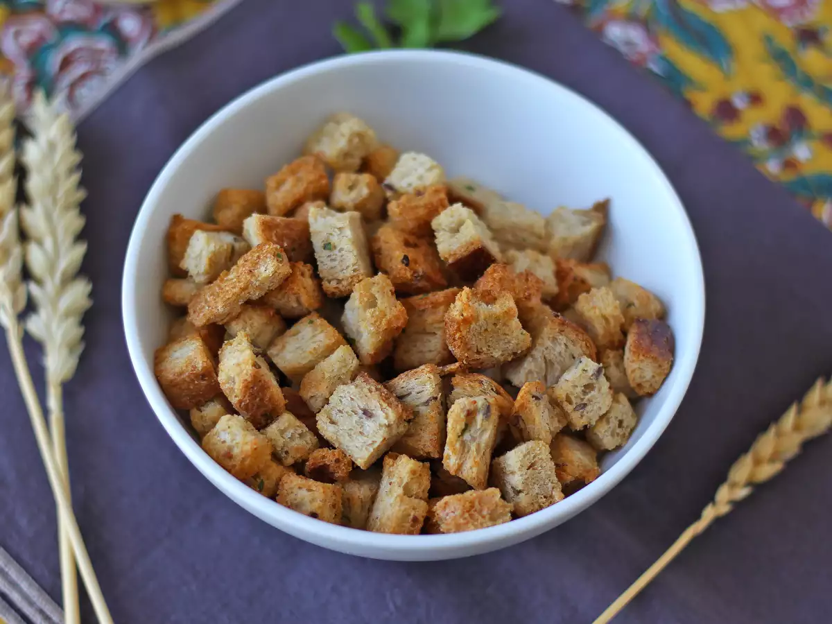 Recept Krokante kruidencroutons in de air fryer (snel en makkelijk)