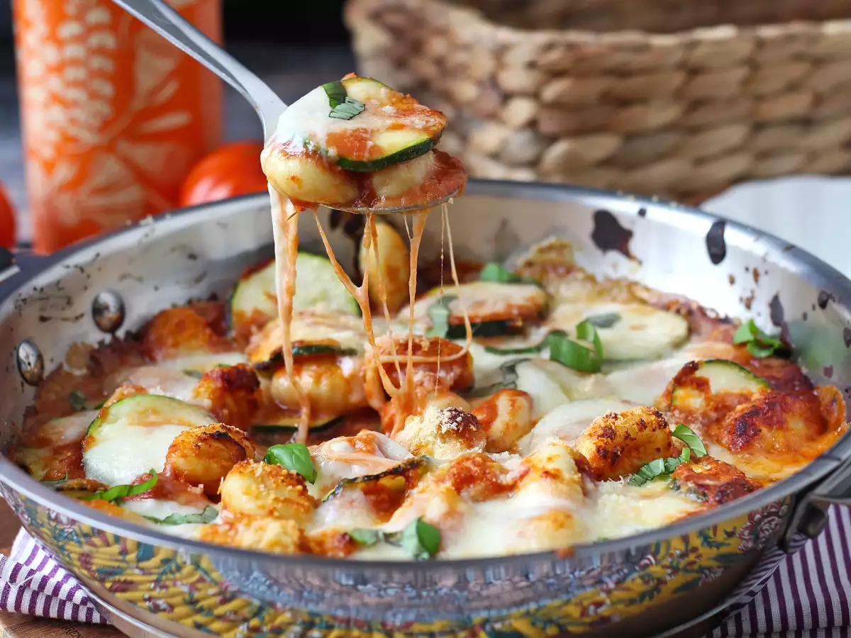 Recept Snel recept voor een gratin van gnocchi met courgette en mozzarella