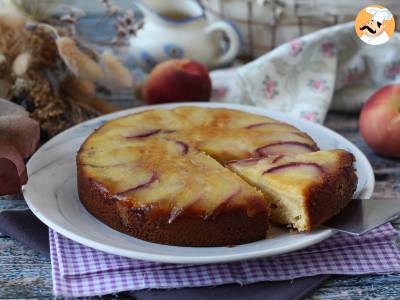 Recept Perzik upside-down cake, vochtig, smeltend en gekarameliseerd