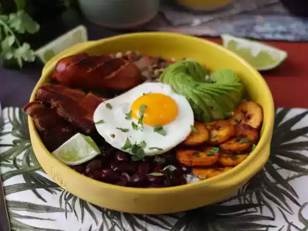 Recept Bandeja paisa, het colombiaanse gerecht vol smaak en traditie