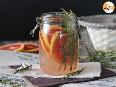 Recept Water met grapefruit- en rozemarijnsmaak: detoxdrank zonder toegevoegde suiker