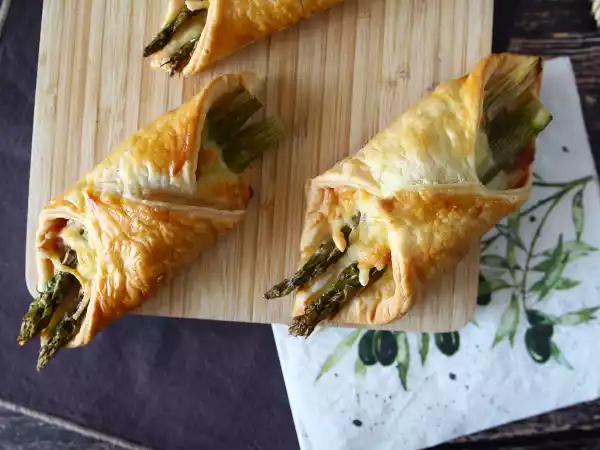 Recept Asperges, ham en smeltkaasgebakjes